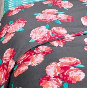 Victoria’s Secret Pink Duvet Cover set